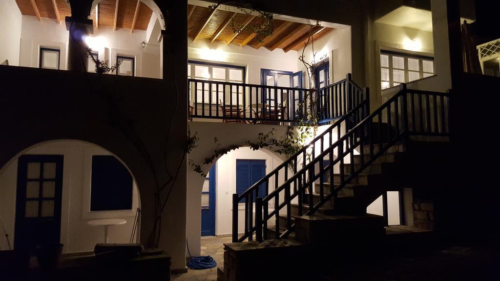 Bocamviglies By The Sea Hotel Naousa  Bagian luar foto