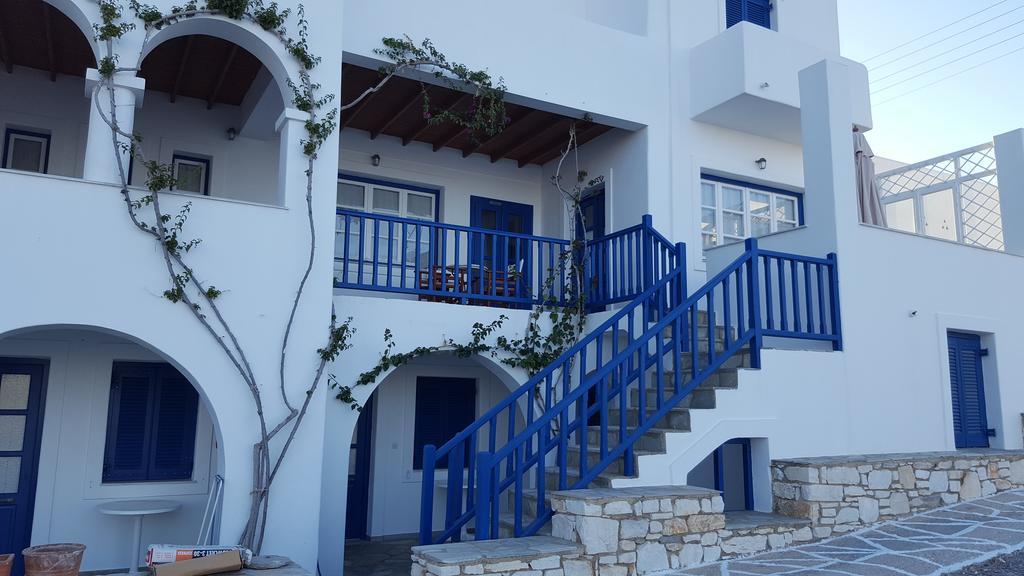 Bocamviglies By The Sea Hotel Naousa  Bagian luar foto