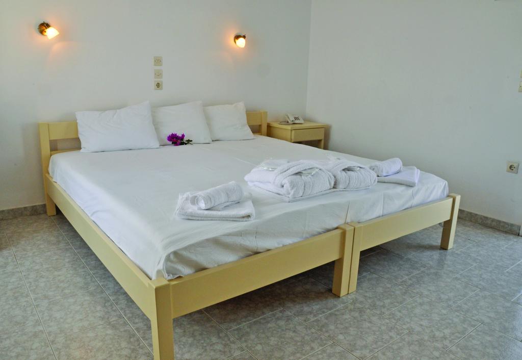 Bocamviglies By The Sea Hotel Naousa  Bagian luar foto